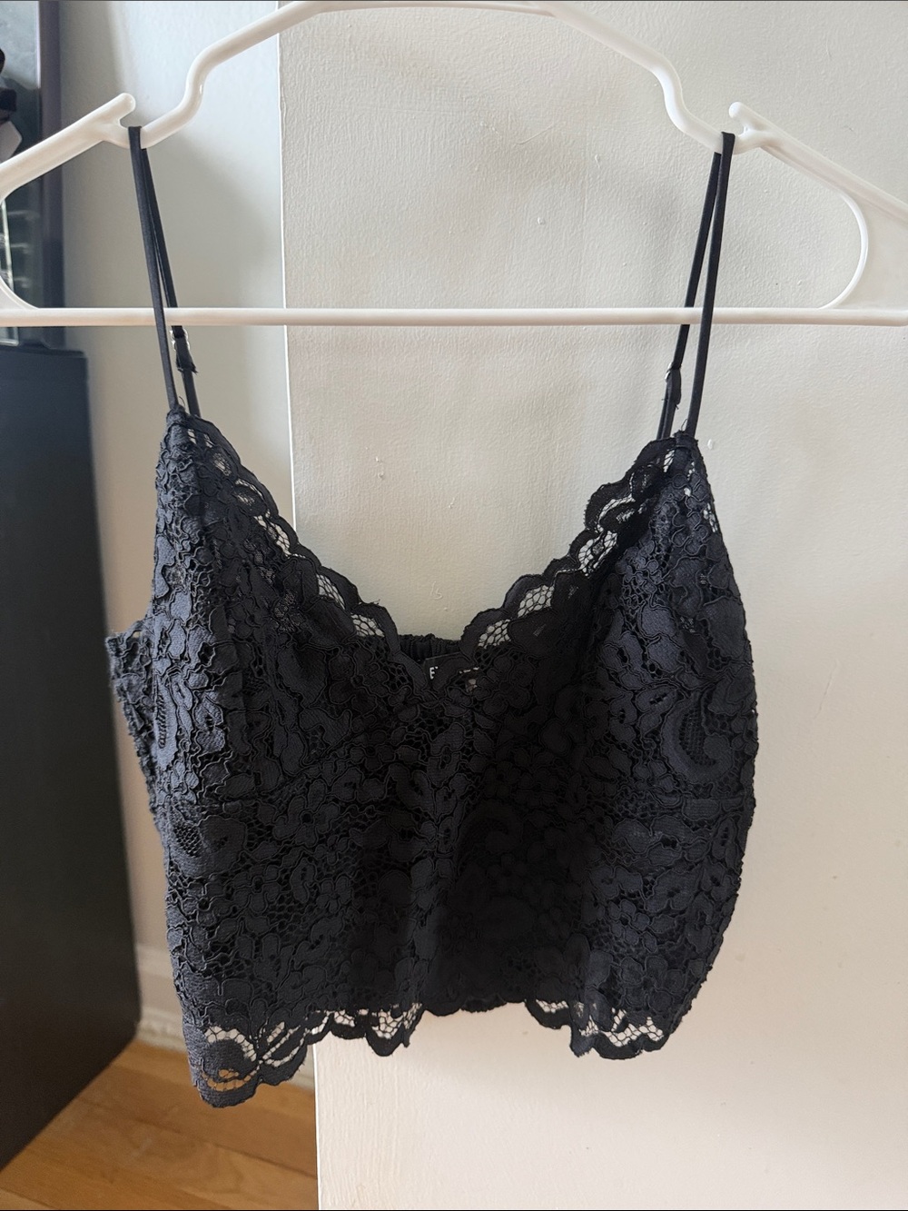 Express Lace Floral Cami - Black